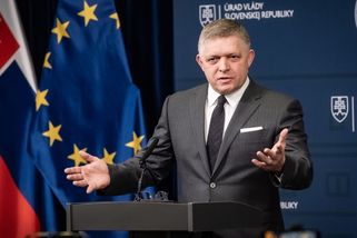 Fico uvedl, že na summitu EU nepodpoří financování vojenských výdajů Kyjeva - Seznam Zprávy